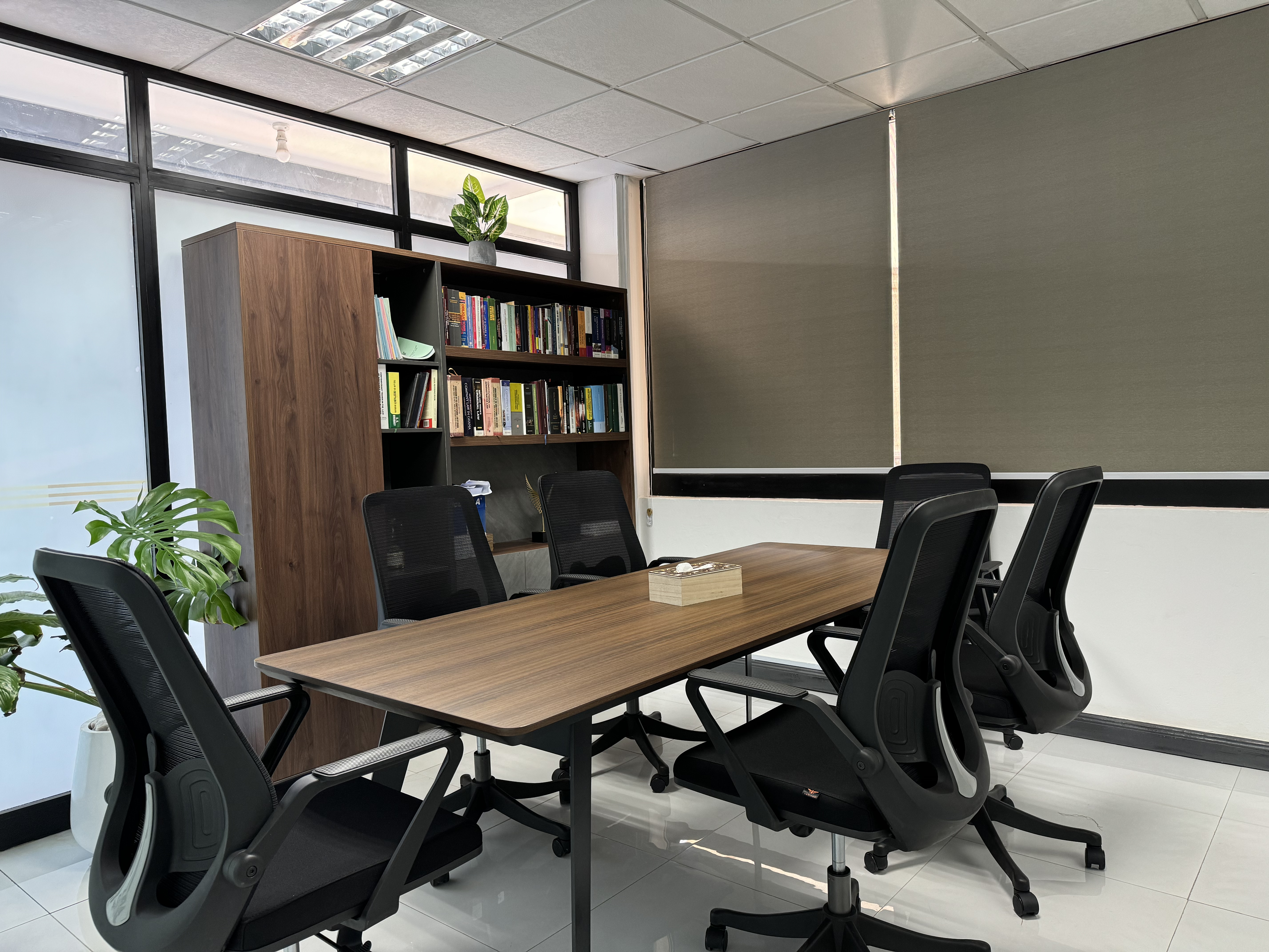 Oasis Legal workplace 8